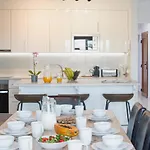 빌라 Vista Rey - 6 Bedroom - Heated Pool - Amazing Views - Pool Table - Vista Lobos - 플라야블랑카