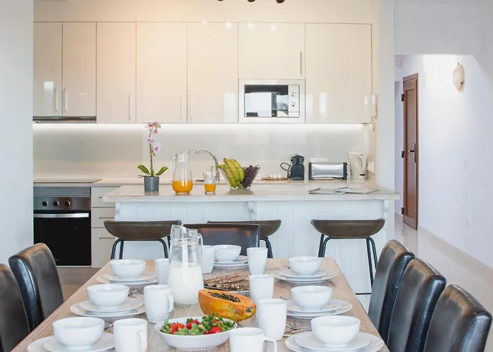 فيلة Vista Rey - 6 Bedroom - Heated Pool - Amazing Views - Pool Table - Vista Lobos - بلايا بلانكا