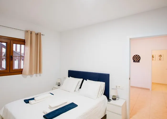 Villa Vista Rey - 6 Bedroom - Heated Pool - Amazing Views - Pool Table - Vista Lobos - Playa Blanca (Lanzarote)